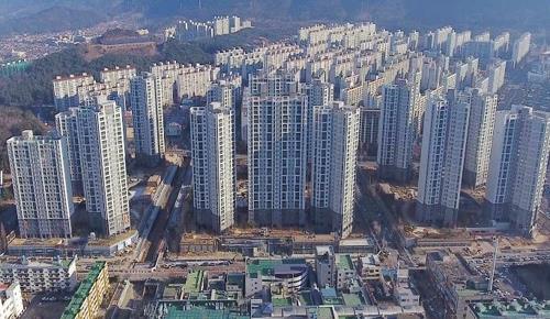 재건축 아파트 속속 입주…창원시 인구 계속 감소 이유는