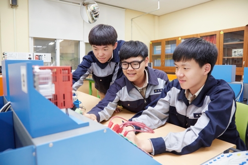 올해도 취업 대박 대전 동아마이스터고 10명 중 7명 취업 확정