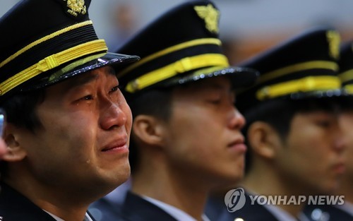 끝까지 화마와 싸운 이영욱·이호현 소방관, 영원히 잠들다