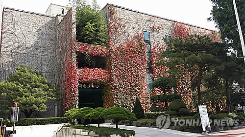 우수한 전북의 청년 미술가 모십니다…우진문화재단 공모