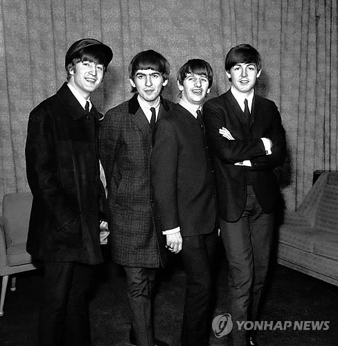 비틀스의 전부를 기록했다…신간 어크로스 더 유니버스