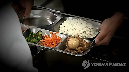 학교 급식 갈치조림에 고래회충이…학생·학부모 당혹