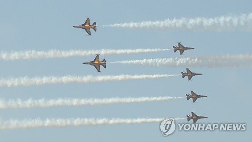 오선지 위를 스치듯