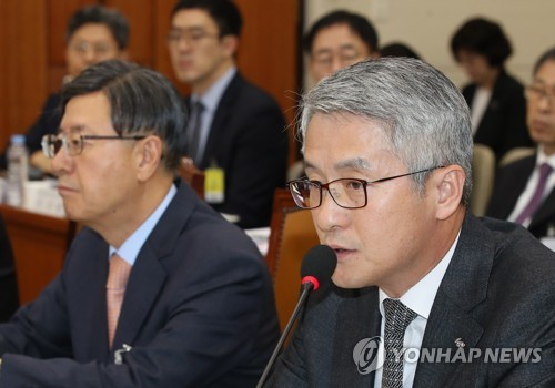 한국자산관리공사 사장 답변