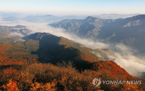 국립공원 적상산 단풍 절정