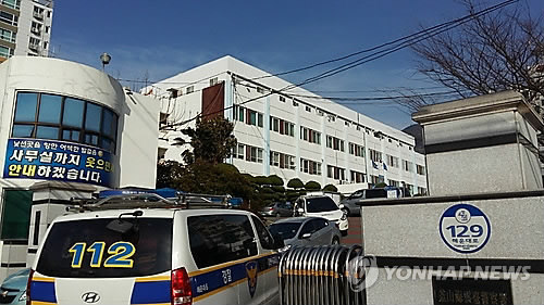 면접 시간없어서 부산비엔날레 전집행위원장 딸 비공개 채용