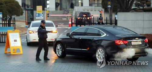 홀수 번호 차량은 통과