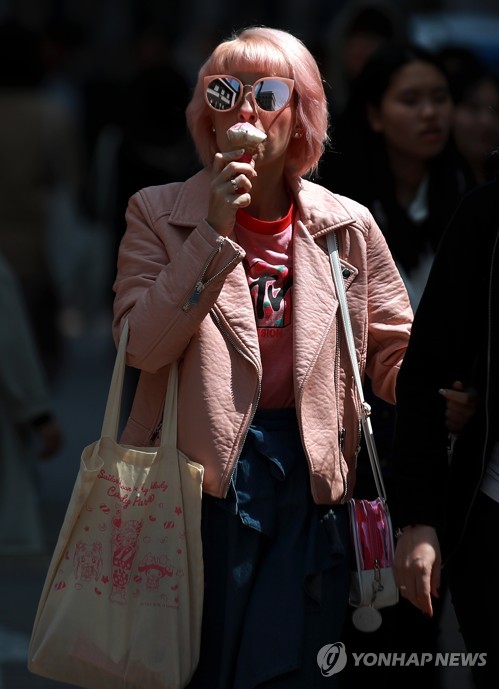 볕 좋은 날, 아이스크림 산책