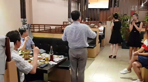 베트남내 북한식당 때이른 남북화해 무드…빈자리 없다
