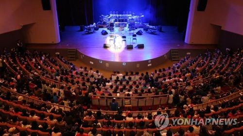 동해 문화예술회관 수준 높은 공연 유치…전 객석 매진 행렬