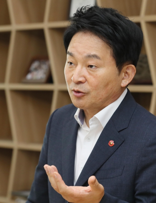 [인터뷰] 원희룡 현 당적 제주도민당…정계 개편 역할 않는 게 역할