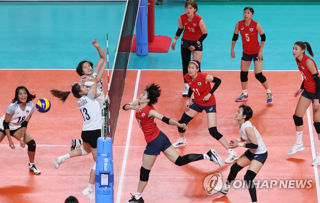 페인트 공격하는 이재영