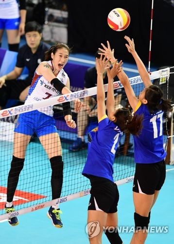 '젊음의 대결' 한국여자배구, AVC컵 첫 경기에서 일본 격파