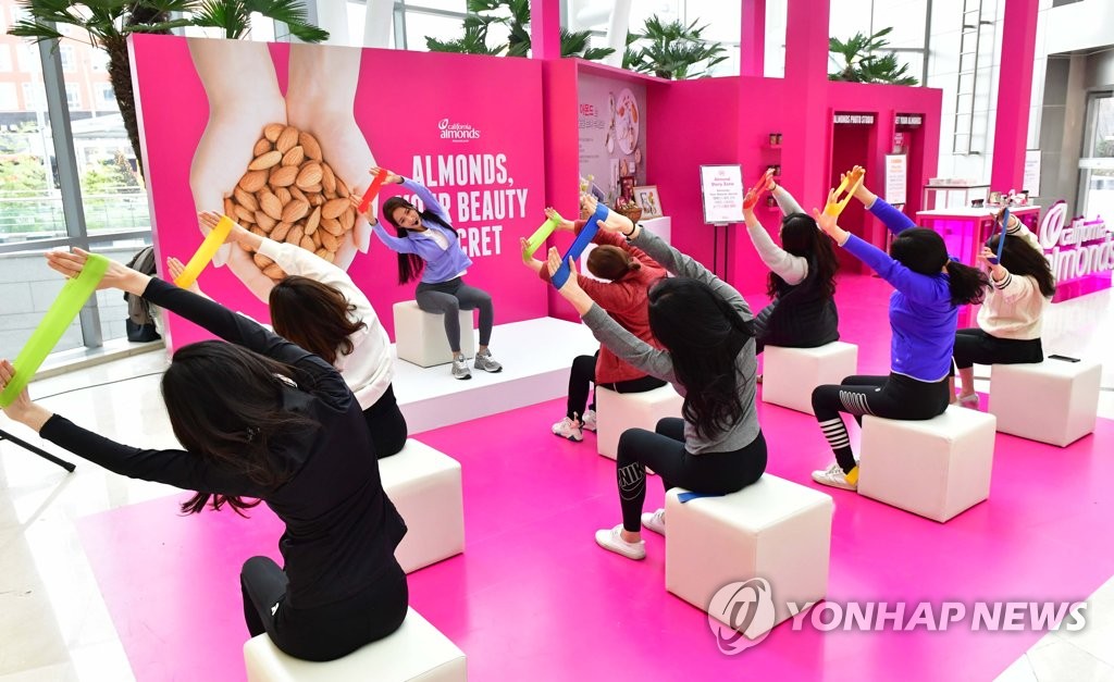 아몬드 뷰티 스튜디오에서 필라테스 배워요