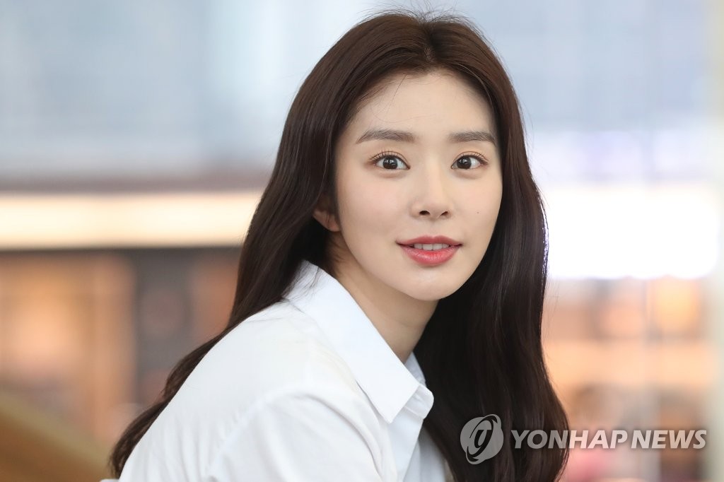 이주빈, 완벽 이목구비