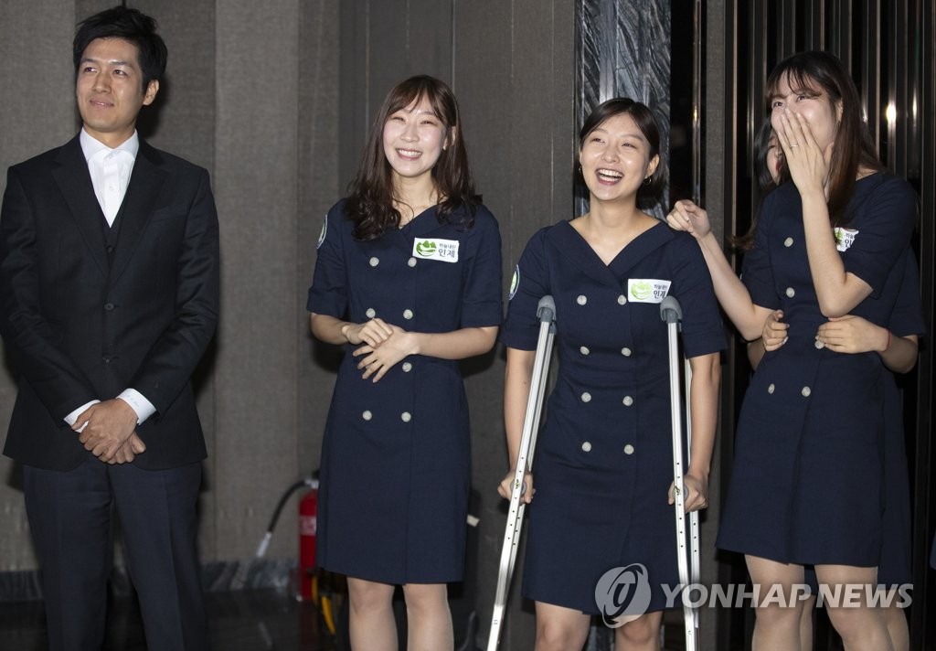 팀 소개 영상 보는 인제 하늘내린 팀