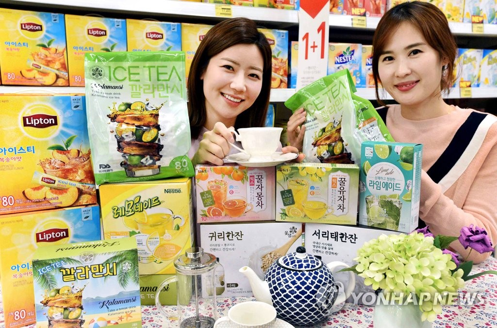 홈플러스 시원한 아이스티로 더위 이겨요
