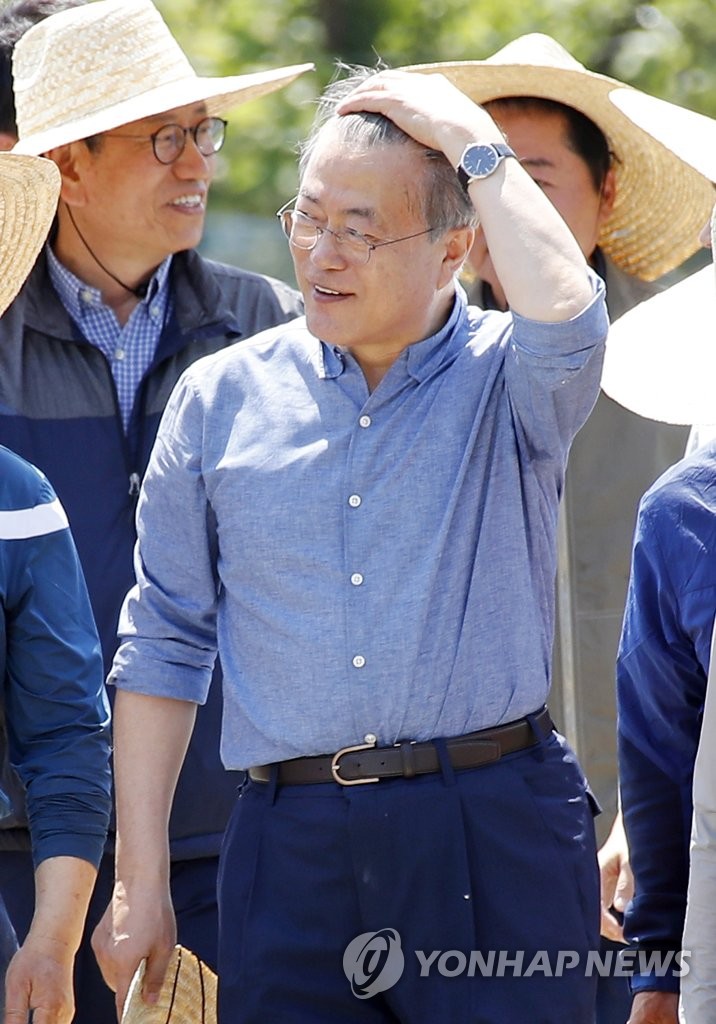새참 먹으러 갑시다