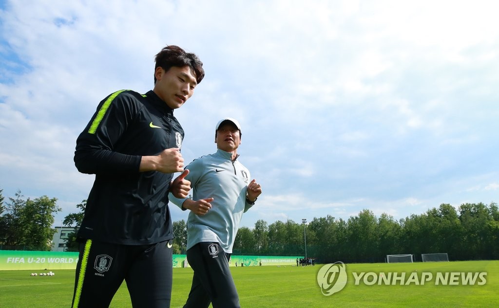 때로는 러닝메이트가 되어줄 수 있는 감독