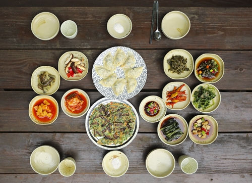 [음식기행] 산야초 캐다 차린 밥집, 단양 수리수리봉봉