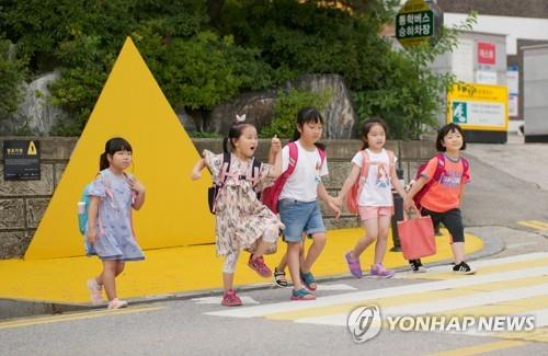 어린이 보호 횡단보도 옐로 카펫 대구에 한 곳뿐…확대 시급