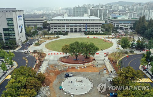 인천시청 출입 관리 강화에 시민단체 반발…인권침해 소지