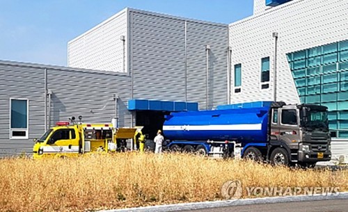 당진 석문산단 OLED 세정제 공장서 황산 누출…2명 다쳐(종합)