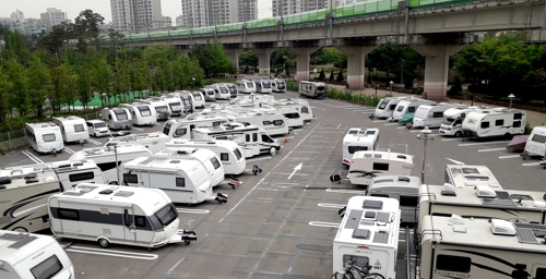 공영주차장의 화려한 변신…카라반 주차하게 했더니 수익 100배