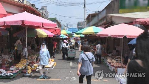 광주지역 식자재마트·중형마트 동네 상권 독식…규제엔 논란