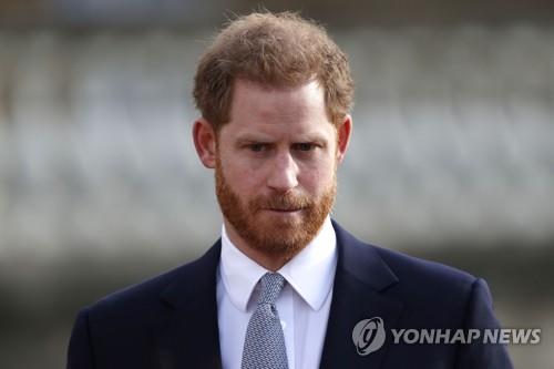 굿바이 버킹엄궁 해리 왕자, 영국 떠나 캐나다로
