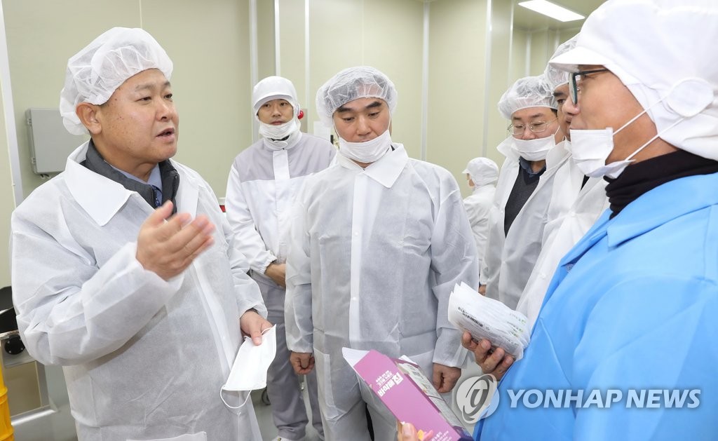경성미가영농조합 쌀가공 사업장 방문한 황규석 차장