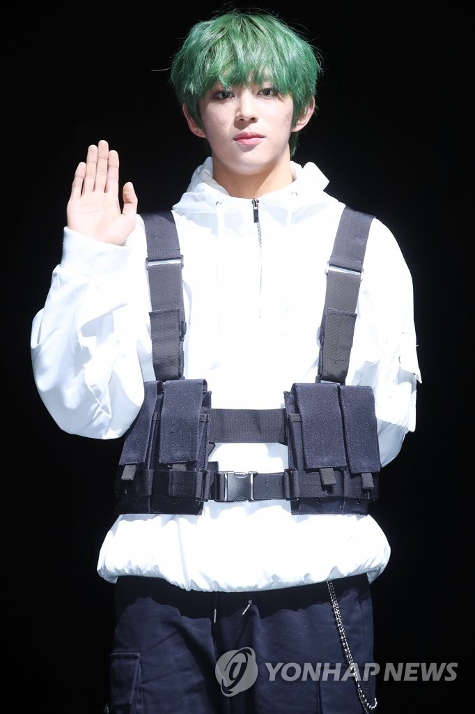 디원, 반짝이는 눈빛