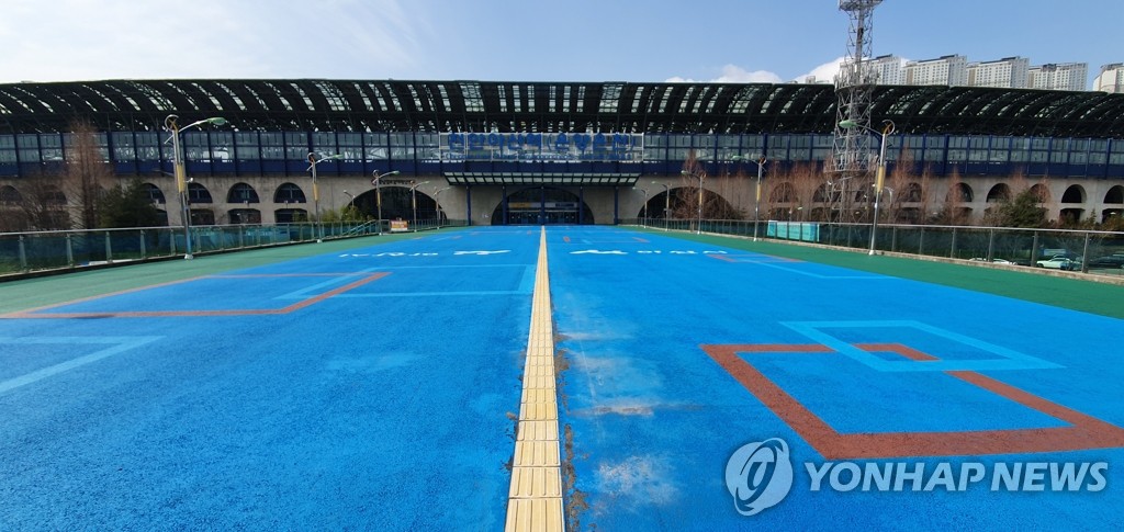 텅 빈 KTX천안아산역