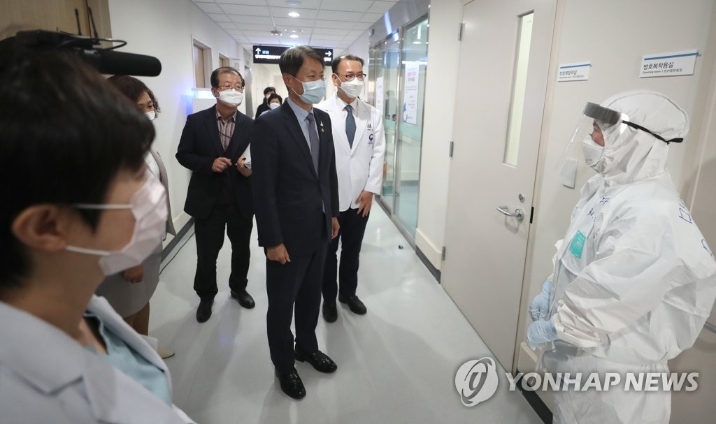김강립 차관 국립마산병원 의료진 격려