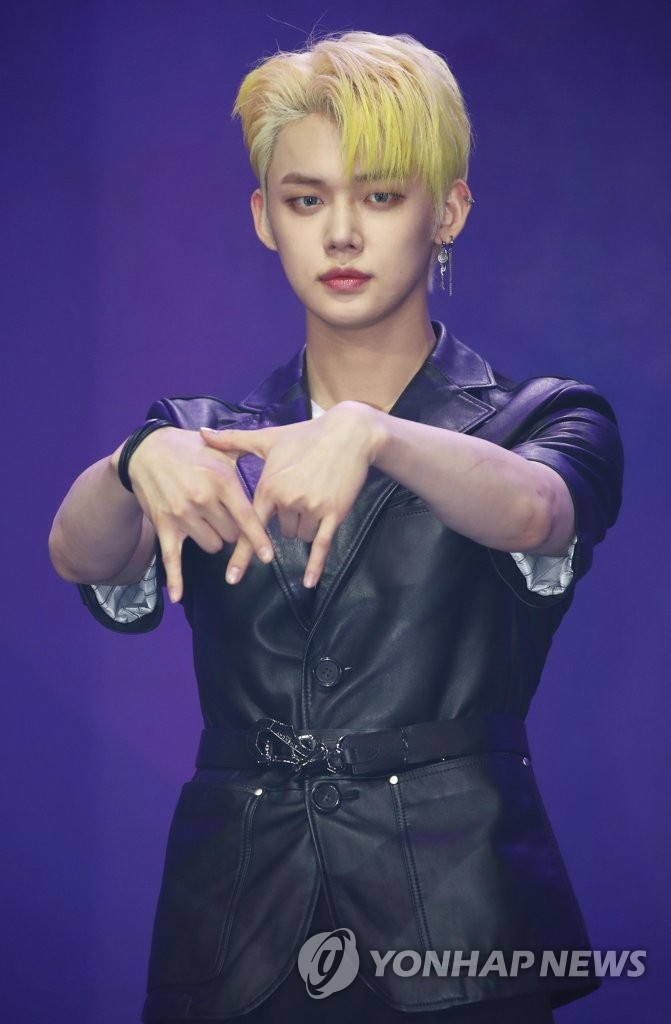 TXT 연준 돋보이는 헤어컬러
