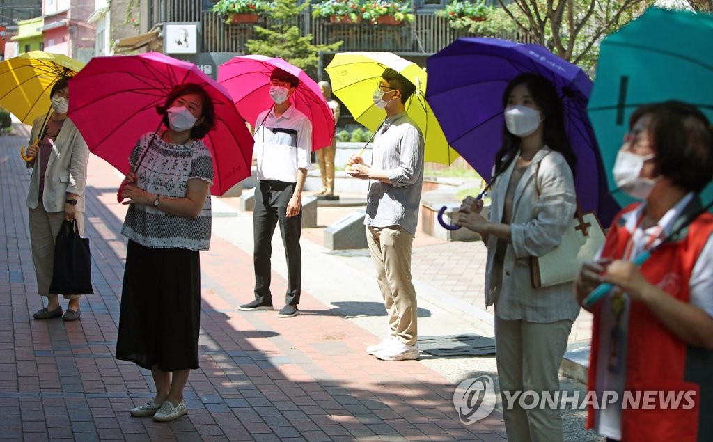 안전하게 골목 투어 즐기세요