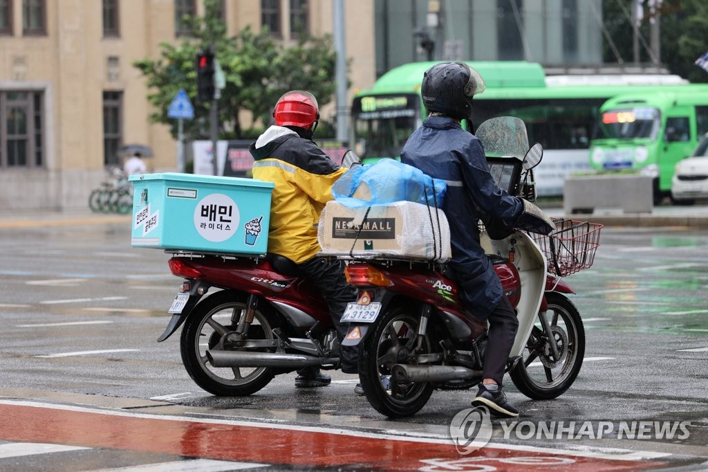 배달 주문량 따라가지 못하는 라이더 인력