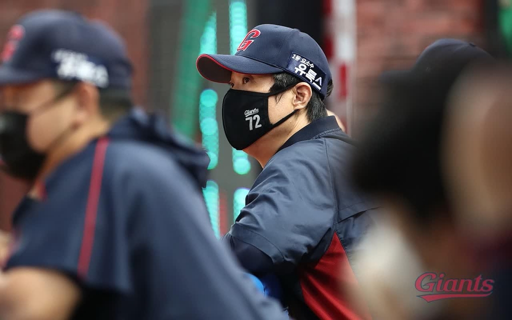 8치올→D-데이…허문회 감독 가을야구 인디언 기우제 지내나