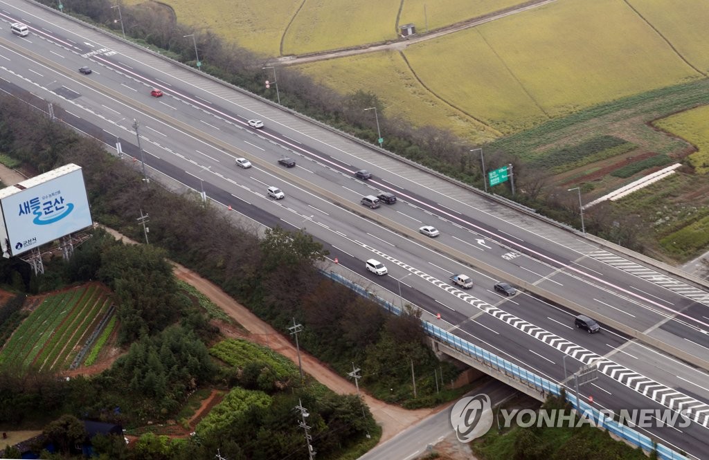 소통 원활한 서해안고속도로 군산IC 부근
