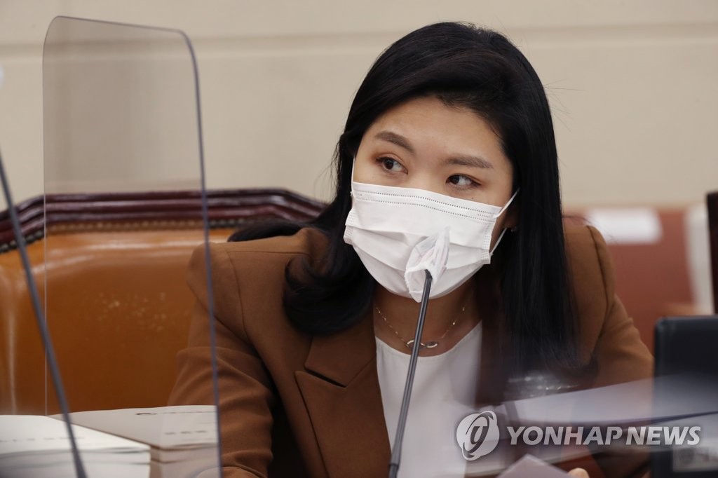 신현영 n번방 사건 잊었나…사회복무요원 개인정보 접근 여전