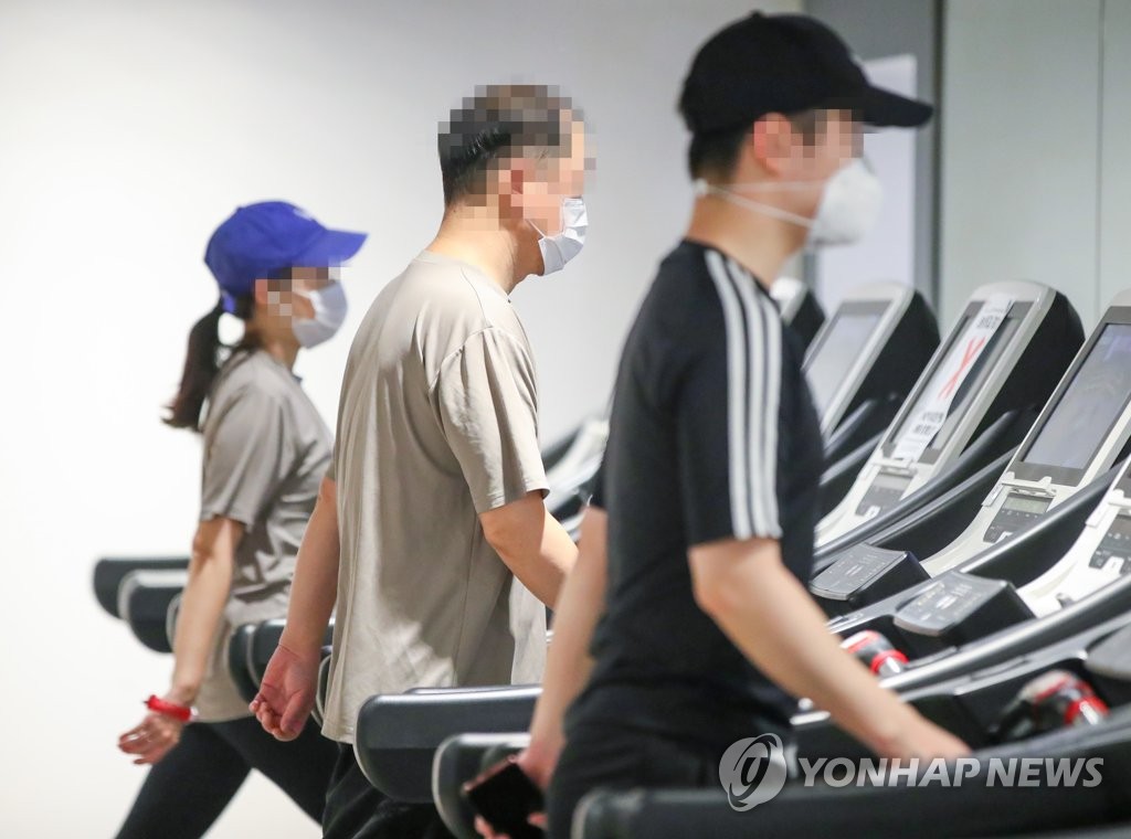 헬스장 운영 재개, 마스크는 필수