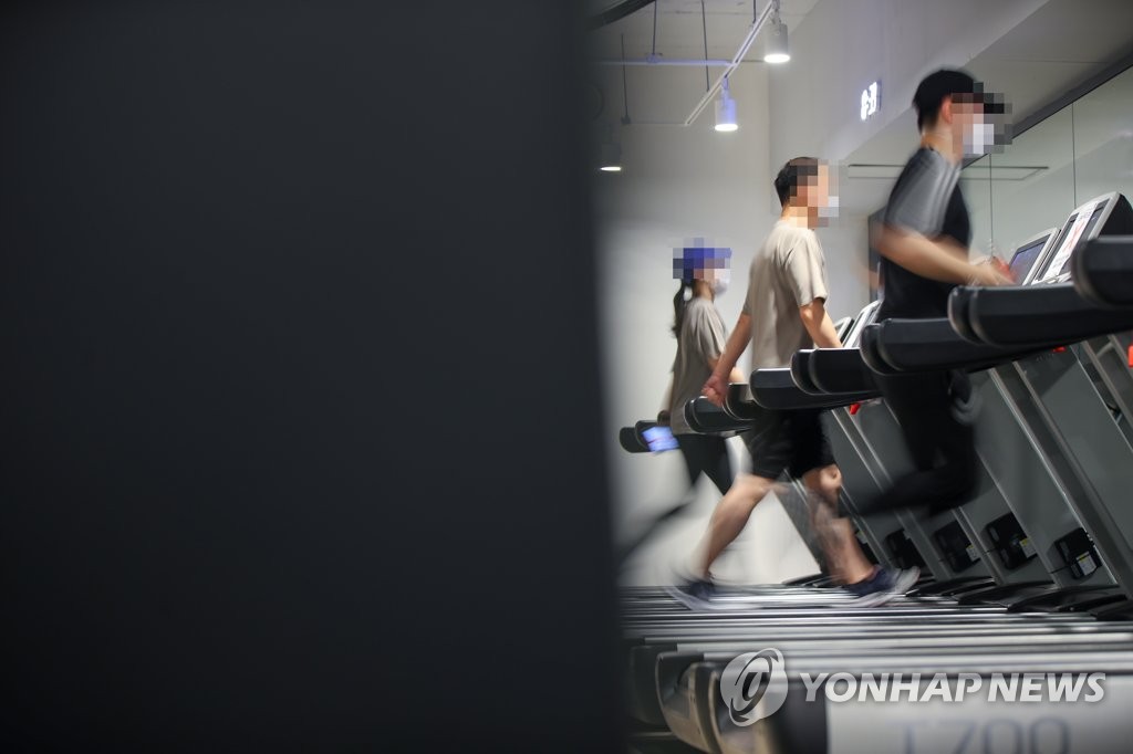 헬스장 운영 재개, 다시 돌아가는 러닝머신