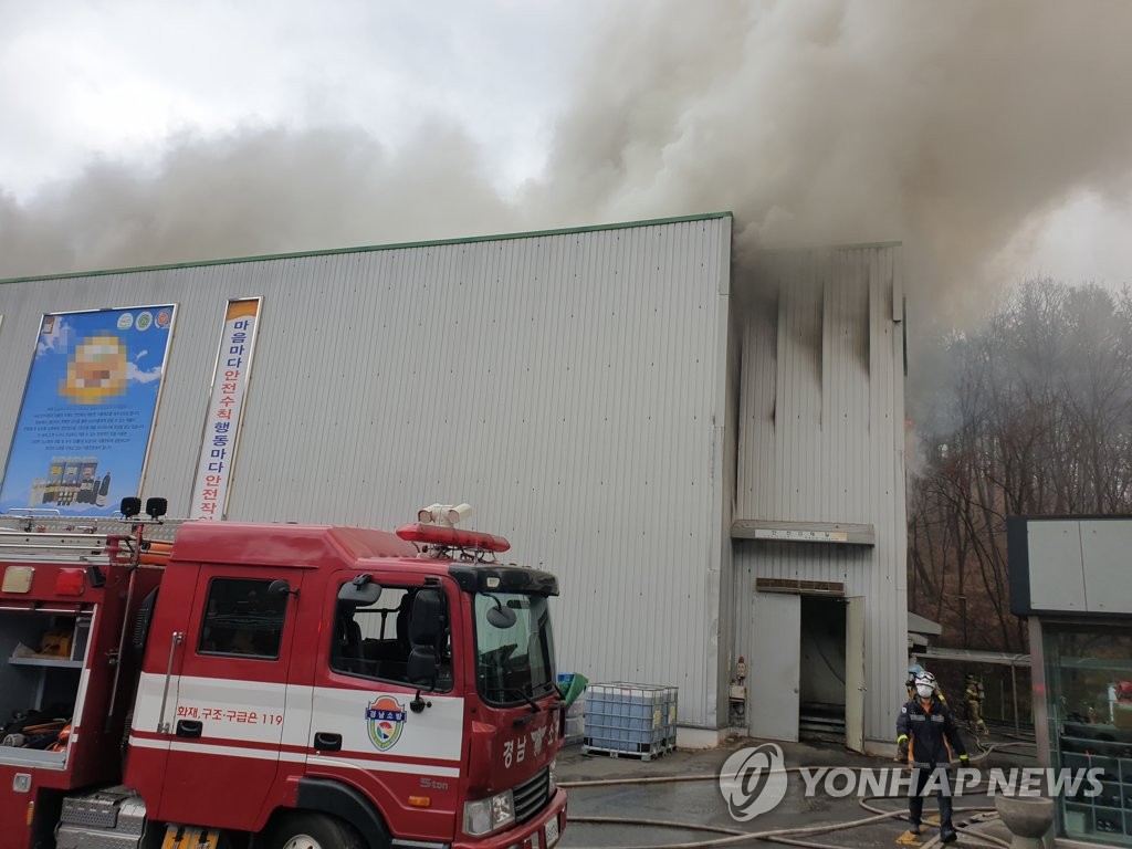 창녕 한 간장 제조 공장서 불