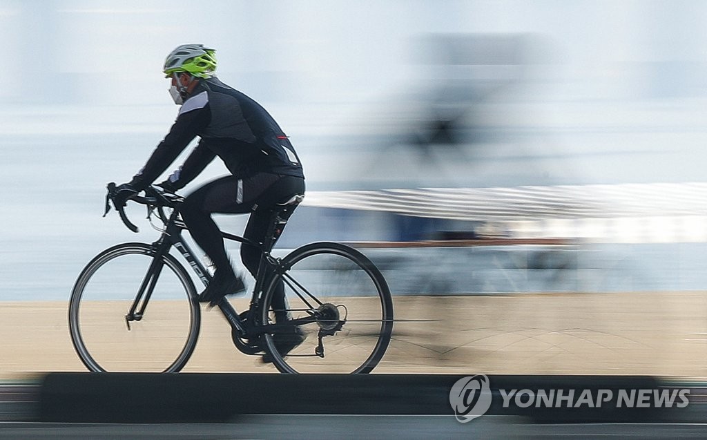 시린 겨울 이제 안녕
