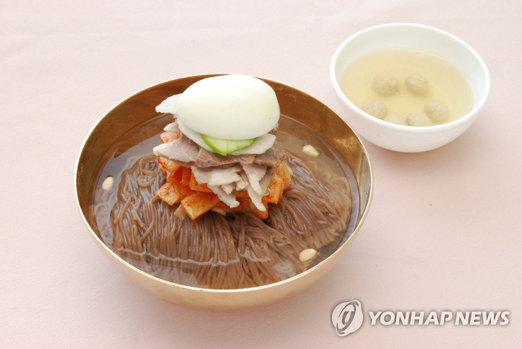 북한 옥류관의 평양랭면