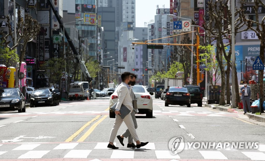 한산한 광주 상무지구