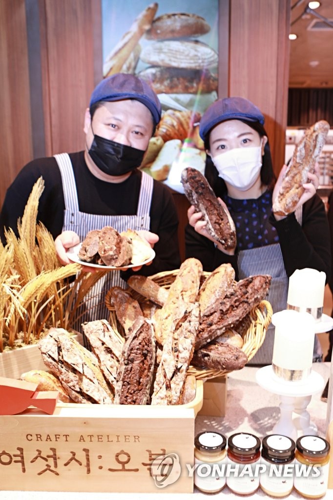 롯데백화점, 천연발효 베이커리 전문점 여섯시오븐 재오픈