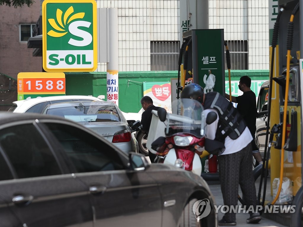 소비자물가 2.6%↑, 9년1개월만에 최고…석유류 23% 급등