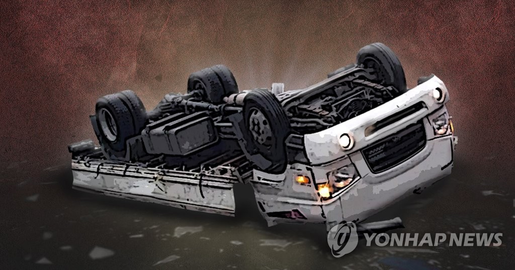 음주운전 남편 트럭 굽은 도로서 쾅쾅…동승 아내 숨져