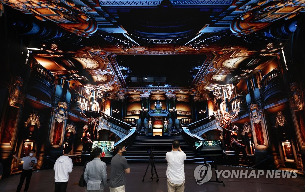 이곳에서 메타버스 컨텐츠를 제작합니다